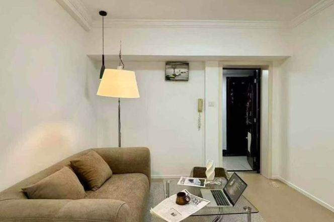 2BR over looking Suzhou River