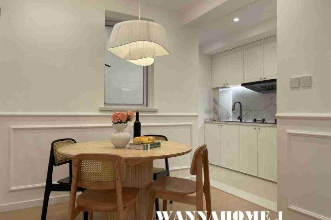 Bright&Spacious 2Bdrs 1Bath+Su Zhou Creek+L11/13 Long De Rd+Nice Compound+Large Garden