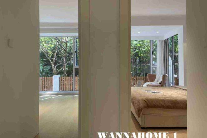 Bright&Spacious 2Bdrs 1Bath+Su Zhou Creek+L11/13 Long De Rd+Nice Compound+Large Garden