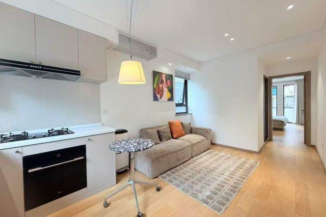 1BR+Dressing Room+Balcony-Changping Road