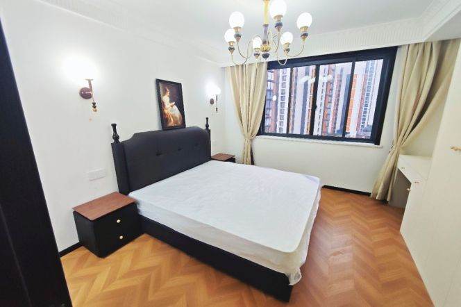 Spacious 3br 2lr/elevator/140 sqm/central AC/bright room,Dongbaoxing rd@L3