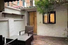 Cozy 1br old house with yard nr Changshu Rd Line 1&7