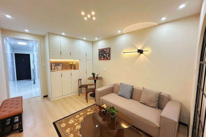 Zhongtan rd/Modern 1br 1lr/bright room/big living room,@L3/4