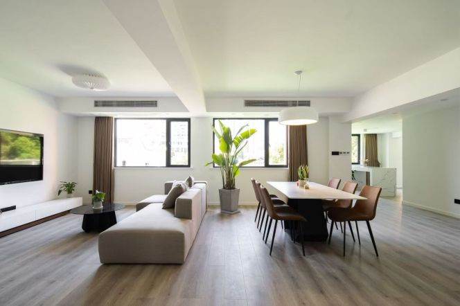 IAPM elevator building floor heating 4brs/2lr/2ba apt with balcony; L1/10/12