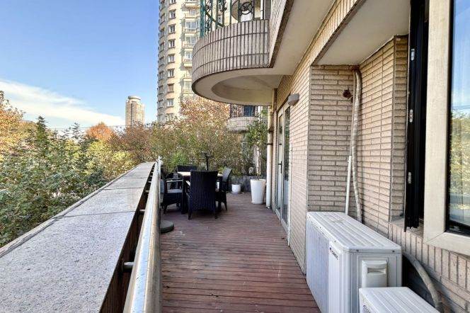 Stunning 3br with terrace in Xuhui  Line 1/7/9/10