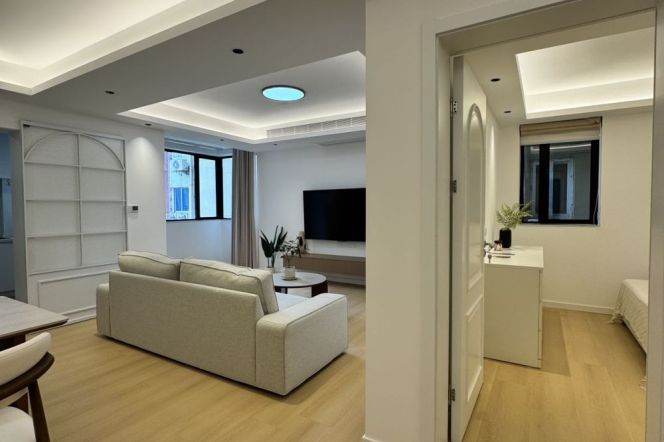 Spacious&Modern&New 1Br Apt | Chang Ping rd line7 | Central AC+Elevator+Heating 