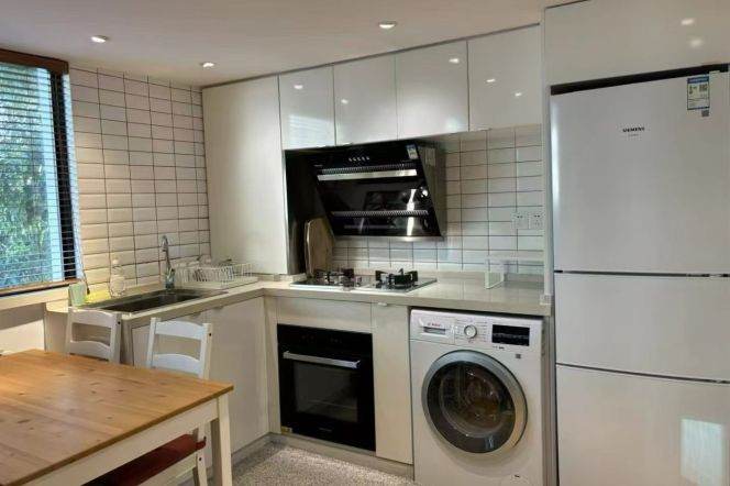 1+1br with Balcony/@Open kichen @Wuyuan Road,L1/7 Changshu Road St.