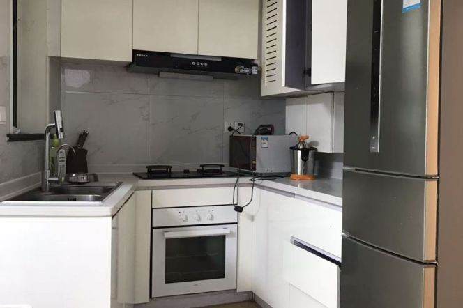 Elevator 4Brs/2Lrs/2Bts apt nr Jiangsu rd,M2/11/14