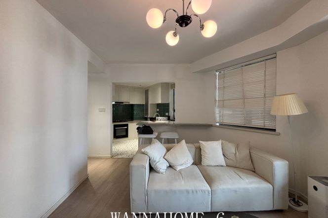 8.5K+1Bdr 1Bath Apt+Elevator+Xu Jia Hui CBD +Wall Heating+Spacious+Modern+Large Storage