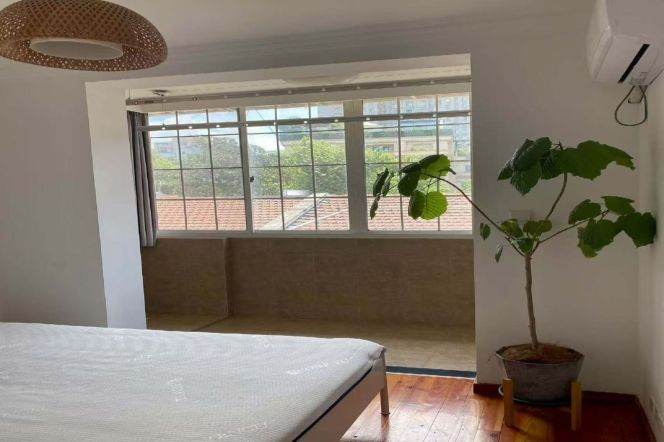 Bright 1BR APT Jianguo Rd Jiashan Rd 6.8k