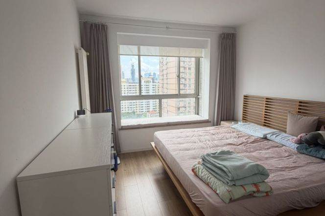 3br high-rise with balcony nr Jiashan Rd  Line 9&12 