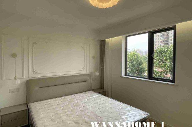 Spacious&New&Bright Elevator 3Bdrs 2Baths Apt+Yu Yuan Rd/L2+11 Jiang Su Rd+Large Covered Balcony