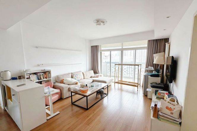 3br high-rise with balcony nr Jiashan Rd  Line 9&12 