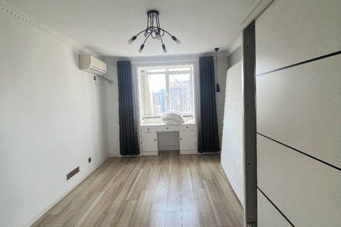 Cozy 2br high-rise with floor heating @Jing'an   Line 7  
