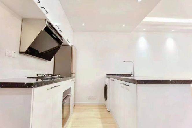 2 brs near L10/L11 jiaotong uni station+elevator