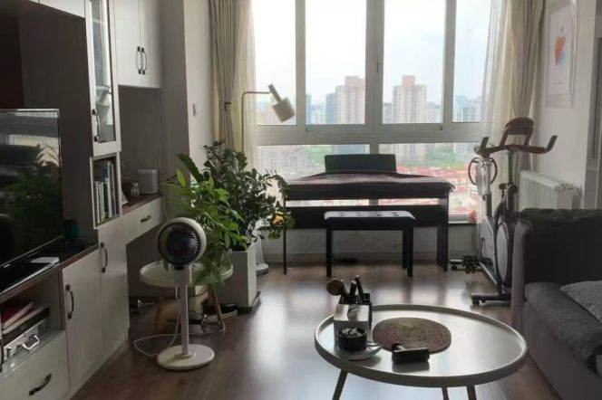 Jiaotong University elevator 2BR 2BATH apartment