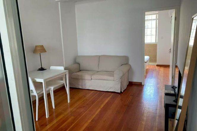 Bright 1BR APT Jianguo Rd Jiashan Rd 6.8k