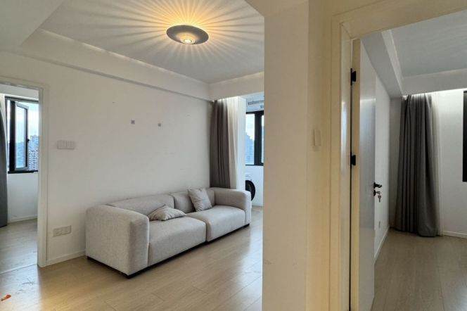 Da'an Cheng | Spacious 2br +heating + balcony | West Nanjing rd Mt L2/12/13