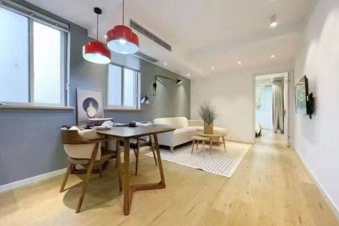Zhongshan Park/modern 1br 1lr/with central AC/all bright room,@L2/3/4