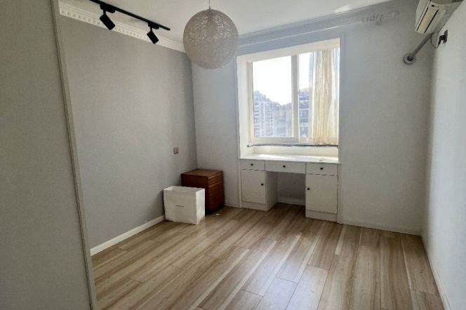 Cozy 2br high-rise with floor heating @Jing'an   Line 7  