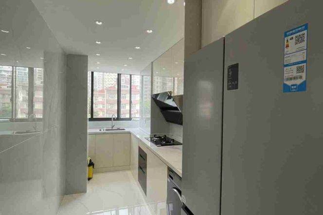Spacious&New&Bright Elevator 3Bdrs 2Baths Apt+Yu Yuan Rd/L2+11 Jiang Su Rd+Large Covered Balcony
