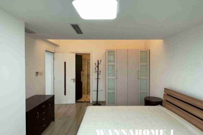 Spacious&Bright 2Bdrs 1Bath Apt/L2+11 Jiang Su Rd+Great Building+High Floor+120 Sqm