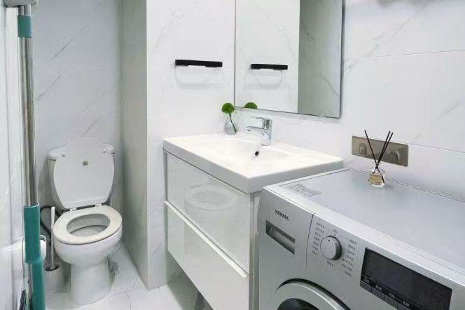 1 br at L10/L11 jiaotong uni station+elevator+SJTU