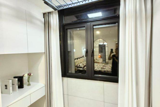Caoyang rd/modern 1br 1lr/Brand new/bright room/with central AC,@L11/14/3/4