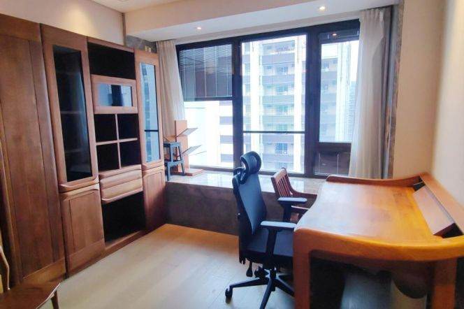 Spacious 3-bedroom with 3-bath near Wellington Shanghai + NYU shanghai. L6/8/11