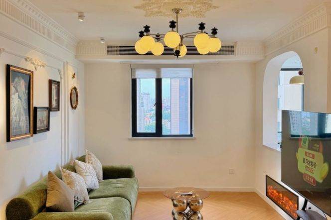bright 2Br wt cloakroom,Central AC