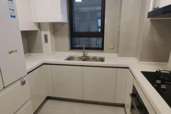 Modern 2 br with floor heating easy walking to NYU shanghai