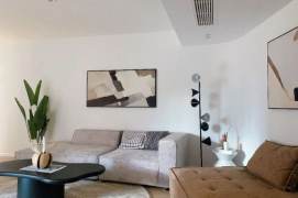 2BR elevator apt with floor heating @Xujiahui CBD 