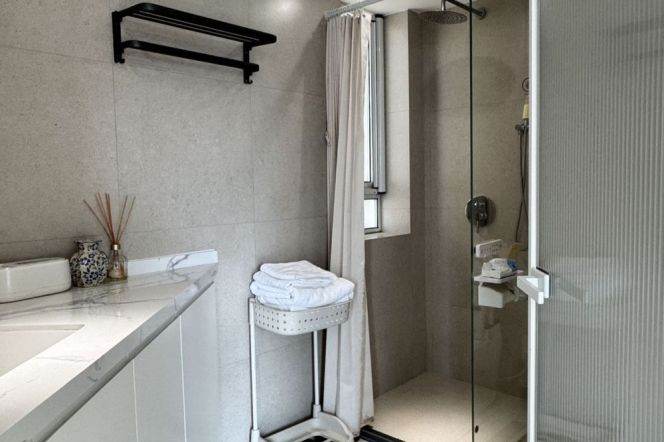Impressive2+1Br-2bathr + Scenic windows | Xujiahui CBD | Shanghai Stadium Mt