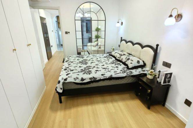 Caoyang rd/modern 1br 1lr/Brand new/bright room/with central AC,@L11/14/3/4