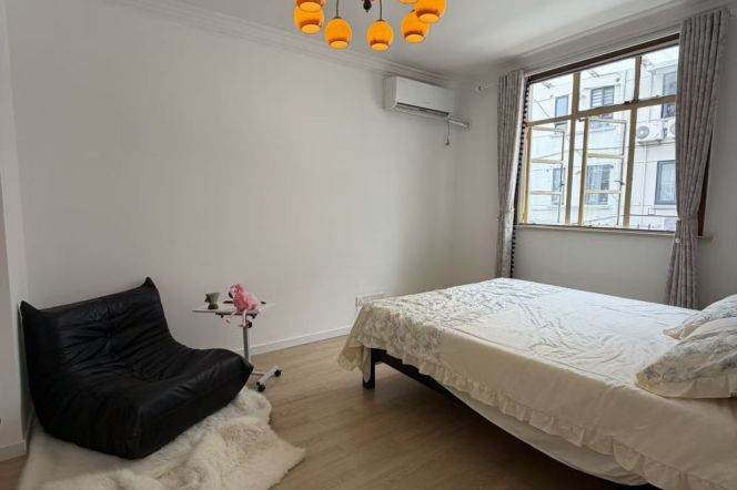1 BR near Wukang Mansion with Walk-in Closet