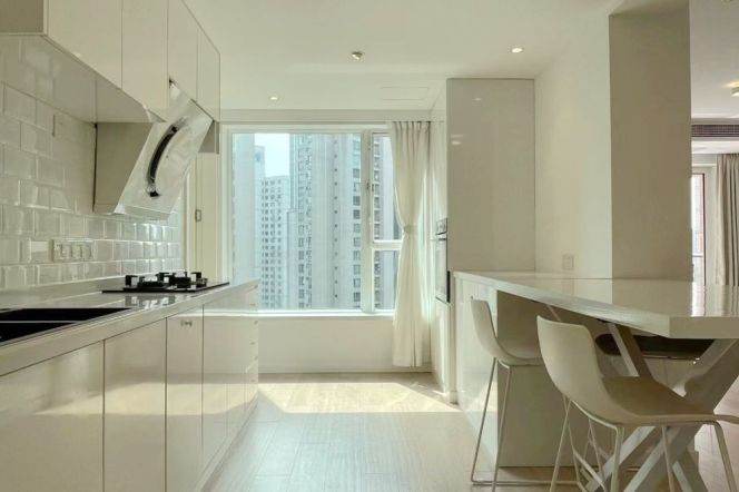 Top Compound+Spacious&Modern 3Bdrs 2Baths Apt+Hua Shan Rd+An Fu Rd+Wu Kang Rd+Large Balcony