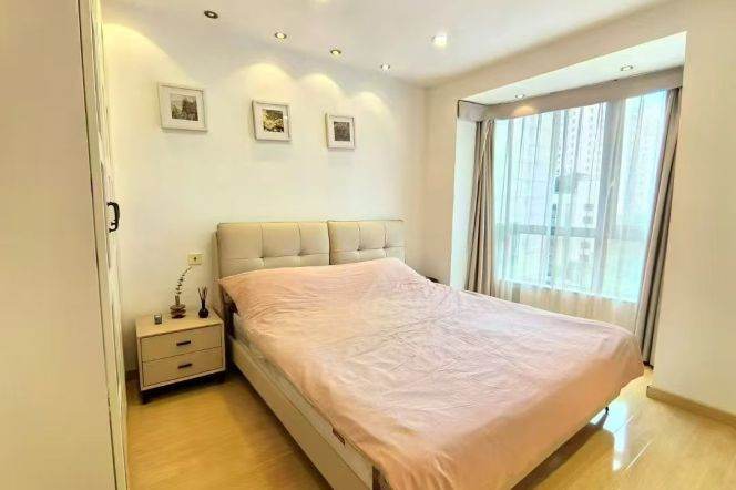 Xujiahui elevator 1BR apartment
