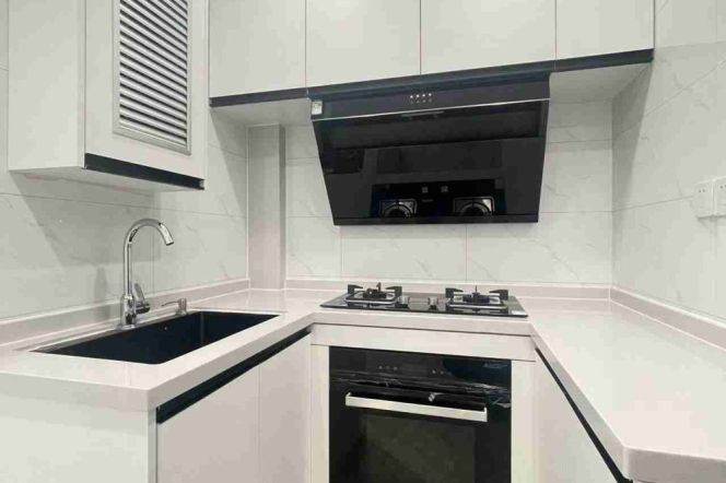 Spacious&Modern 1Bdr 1Bath Apt+5F Walk Up/L2+11 Jiang Su Rd+Zhong Shan Park+Large Closets