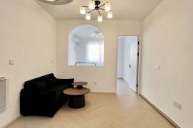 Renovated 2BR with a living room@L2/11 jiangsu rd 