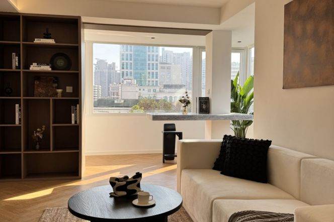 Bright 2Br+elevator+ floor heating | Jing'an Temple & Changshu rd Mt
