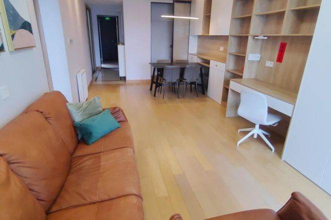 High floor 2-bedroom with River view next NYU shanghai ,4 mins walking to L 6/8/11