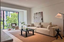 Suzhou creek newly renovated stylish 3 br Apt &floor heating for 19k