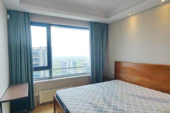 High floor 2-bedroom with River view next NYU shanghai ,4 mins walking to L 6/8/11