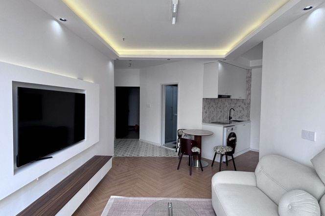 1Bdr 1bth Apt/Fabulous&Modern/ Line 8 Zhongxing Rd /Good View/parking 