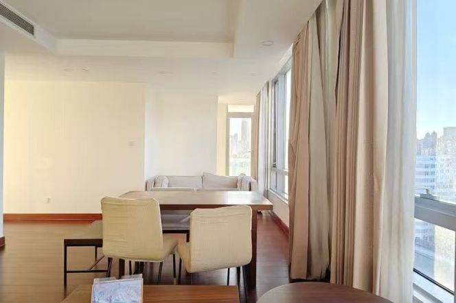 Suzhou river Qufu rd elevator 2BR 2BATH apartment