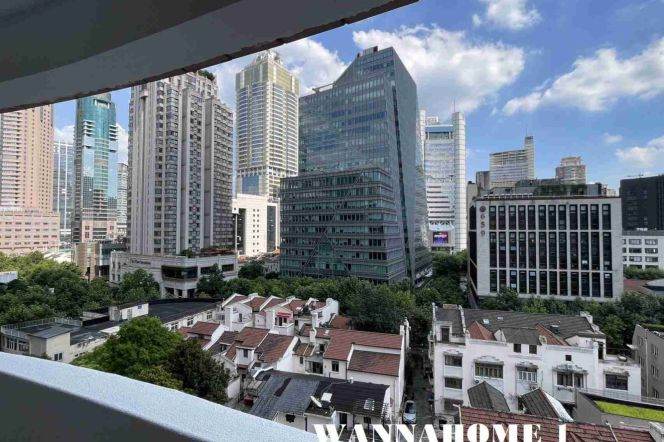 Stunning View+Modern&Bright&New 3Bdrs 2Baths Apt+West Nanjing Rd+Large Double Balconies