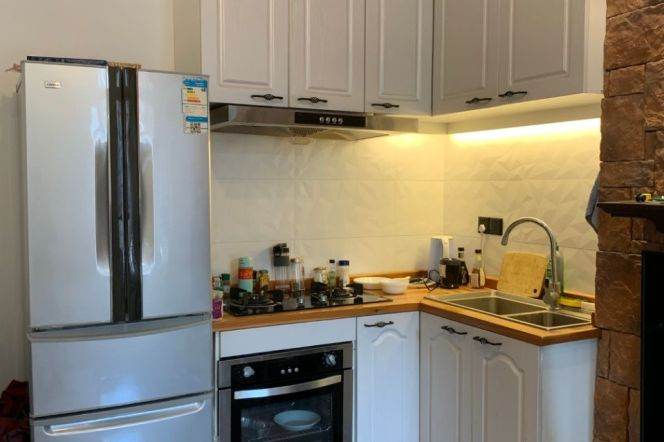 Charming 1Br/1Lr/1Bt apt nr Changshu rd,M1/7