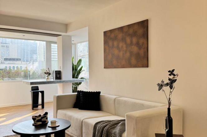 Bright 2Br+elevator+ floor heating | Jing'an Temple & Changshu rd Mt