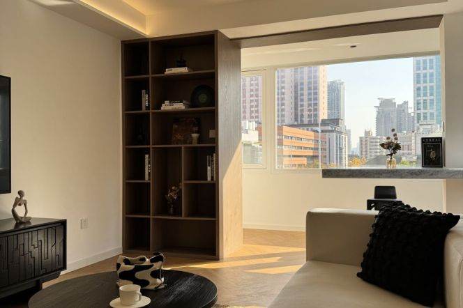 Bright 2Br+elevator+ floor heating | Jing'an Temple & Changshu rd Mt
