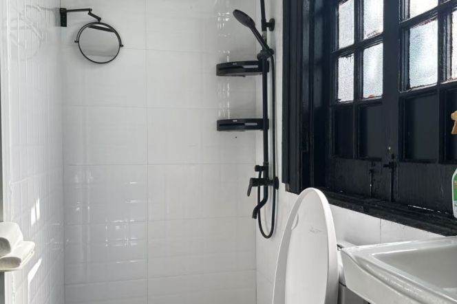West Nanjing rd 1BR apartment